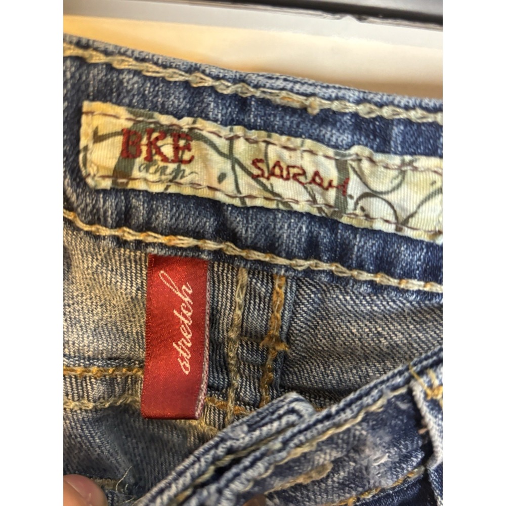 BKE Jeans Women's Size 27 Blue Medium Wash Distressed Denim Sarah Low Rise Crop - Picture 4 of 8